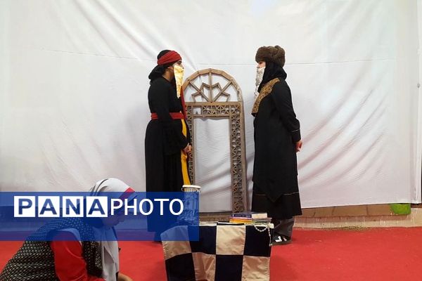 جشنواره تئاتر درسی مدارس فشافویه در کانون شهید آوینی؛ صحنه‌ای برای شکوفایی استعدادها
