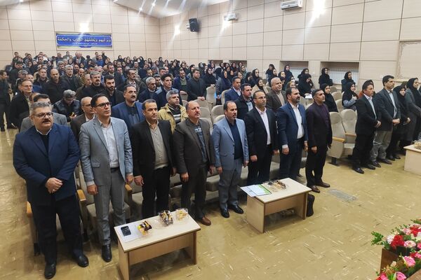 نشست مدیران استان کردستان و مشاور وزیر آموزش و پرورش با محوریت پویش ملی«بر مدار مقاومت»