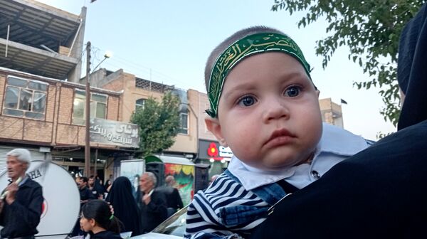 عزاداری کودکان به عشق امام حسین (ع) 