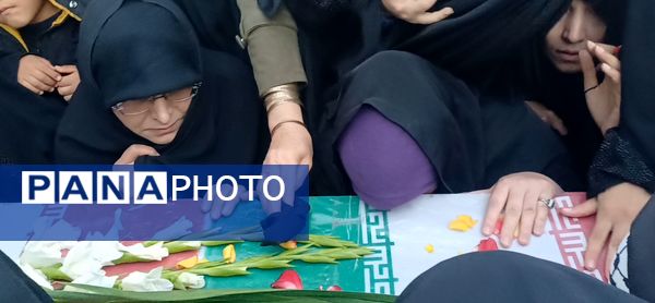 بدرقه شهدای گمنام در شهرستان کوهپایه 