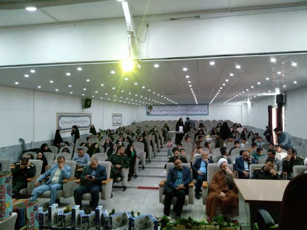 مراسم اختتامیه کلاس‌های تابستانی دارالقرآن بسیج شهرستان خلیل‌آباد