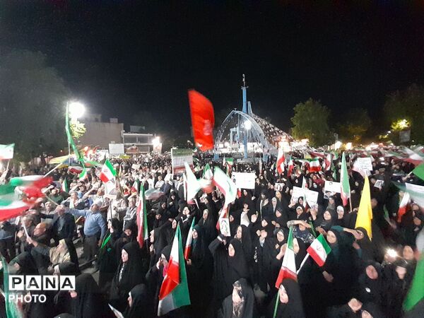 بیعت دوباره مردم ورامین با رهبر انقلاب در موج ۶۳ 