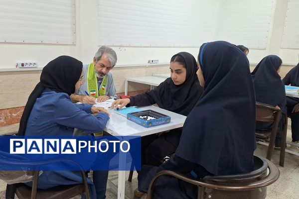 مسابقات بازی‌های فکری رویش دختران مرحله استانی در شیراز