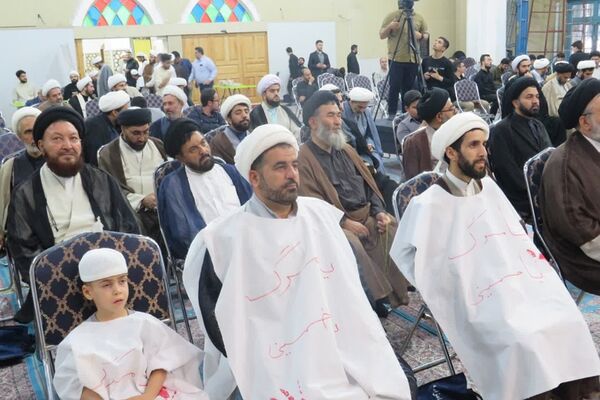  پیشوا در شب وداع؛ عالمان دینی و مسئولان با امام خویش پیمان دوباره بستند