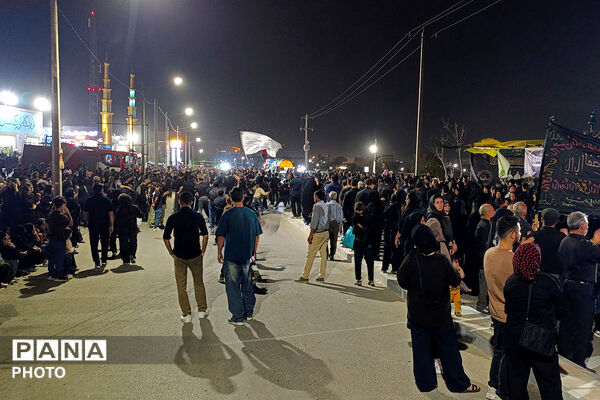 بجنورد یکپارچه در سوگ حسین(ع)