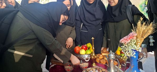 پاسداشت آیین کهن مهرگان در دبیرستان فرزانگان دوره اول