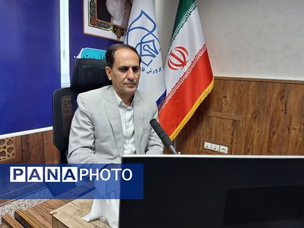  حضور پررنگ دانش‌آموزان شیرازی در پارلمان نوجوانان کشور