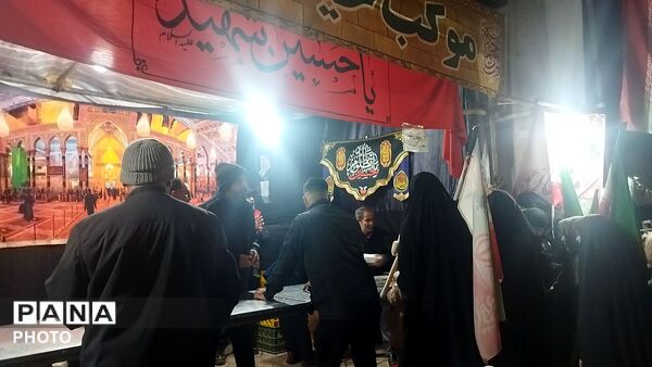 موکب خیمه العباس هر شب میزبان مردم نیشابور شد 