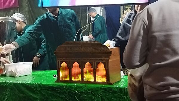 موکب هایی که به عشق حضرت مهدی (ع) از مردم پذیرایی کردند 