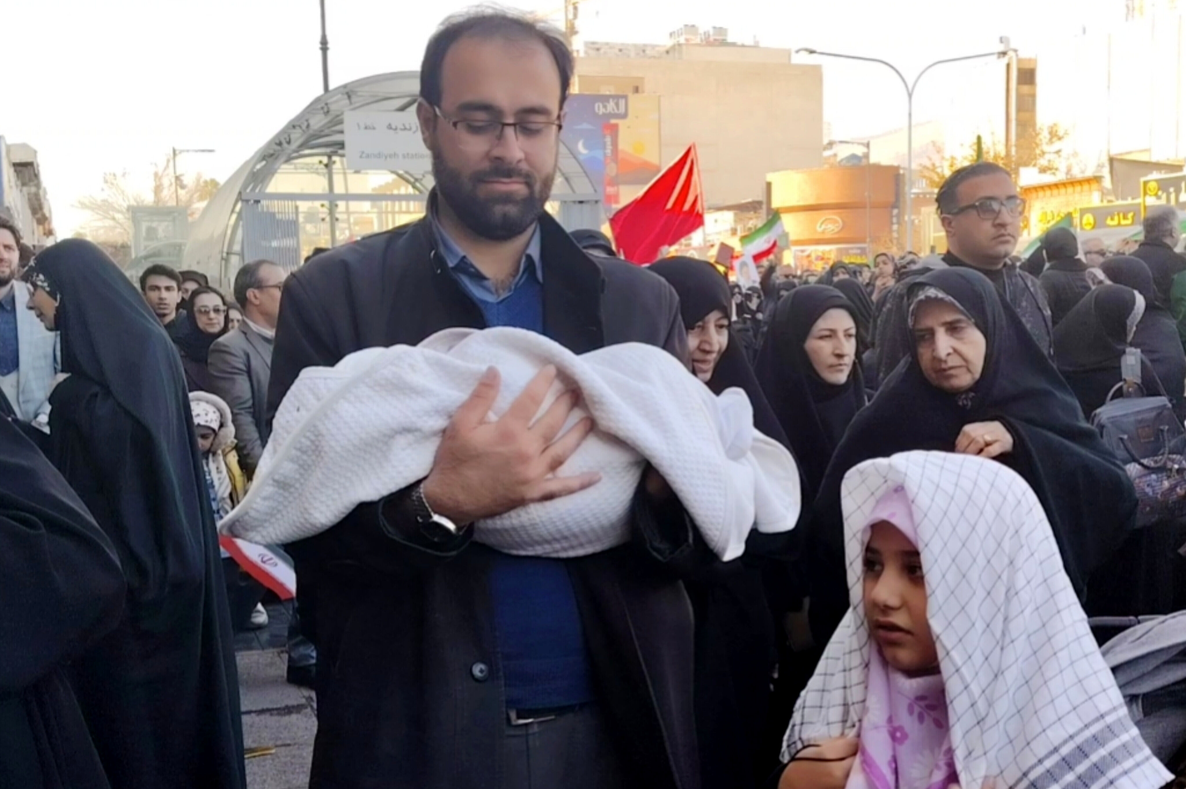 حضور پرشور شیرازی‌ها در محکومیت حوادث تروریستی اخیر
