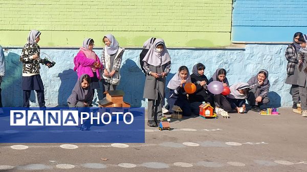 حضور فعال دانش‌آموزان مدارس منطقه پردیس در نمایشگاه «ماها» 