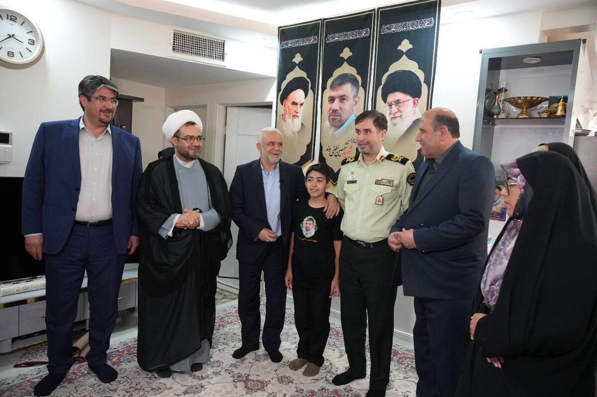 عزت کشور را مدیون شهدای فراجا هستیم