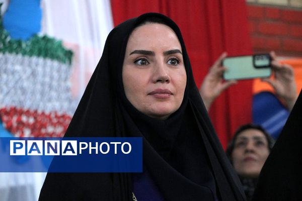 همایش «یاوران انقلاب» در بهارستان‌دو