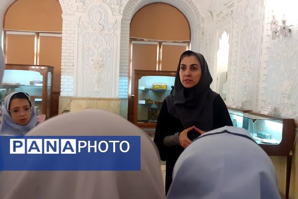 اردوی تفریحی دختران بهارستان ۲ در کاخ گلستان تهران