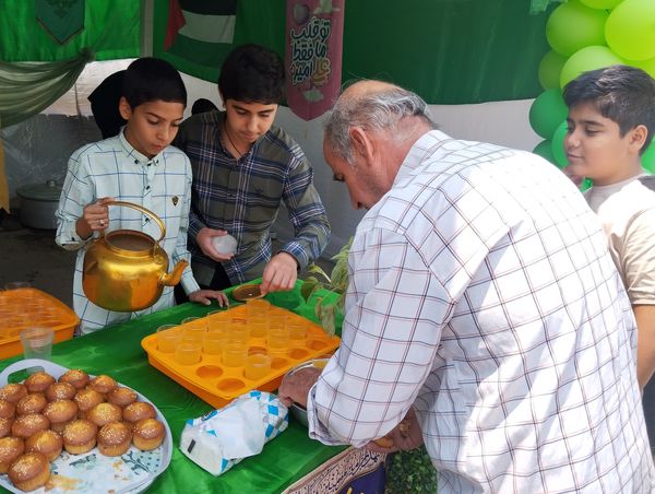 موکب دبیرستان ناصر در آموزش  و پرورش ناحیه ۷