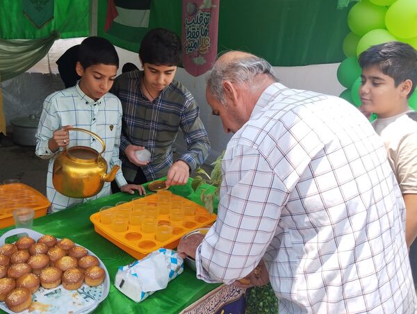 موکب دبیرستان ناصر در آموزش  و پرورش ناحیه ۷