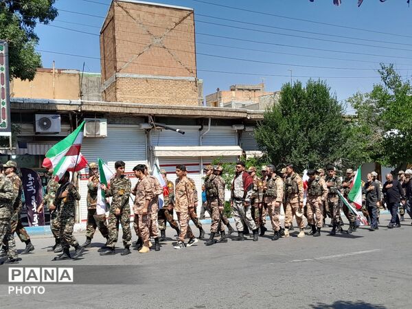 مرند یک‌صدا در سوگ رهبر شهید