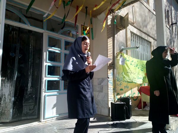 آیین نواختن زنگ انقلاب در آموزشگاه نمونه دولتی فدک فاروج