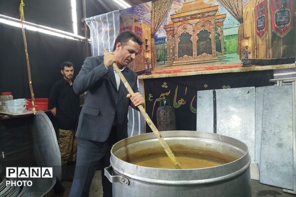 استقرار موکب‌های مردمی، دانش آموزی و خدمت‌رسان ارتش به زائران اربعین
