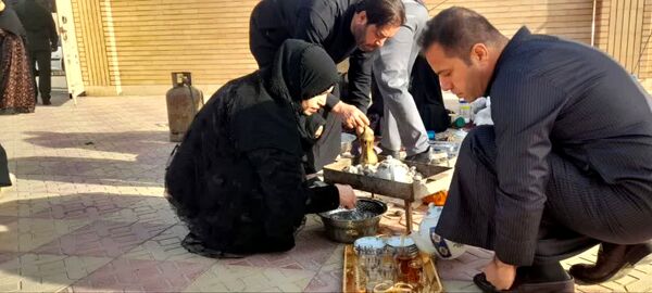 آیین نمادین نواختن زنگ انقلاب در دبستان حضرت آمنه (س)