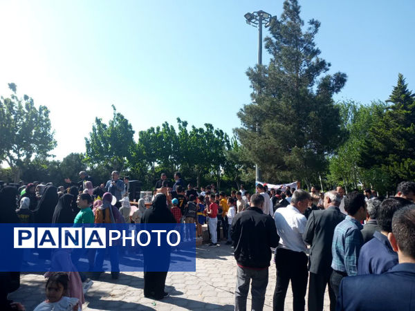 همایش پیاده‌روی خانوادگی در شهر جعفریه قم 