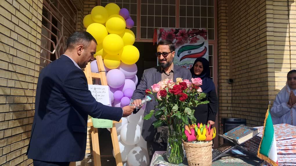 آغاز شیرین مسیر آموزش با جشن کلاس اولی‌ها در دبستان عفت