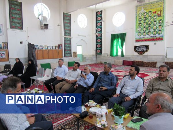 بازدید مسئولان اداره آموزش و پرورش خلیل‌آباد از پروژه‌های مهر 