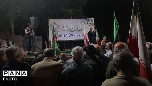 تجمع‌ حماسی مردم نظرآباد در بیش از هفتاد روز