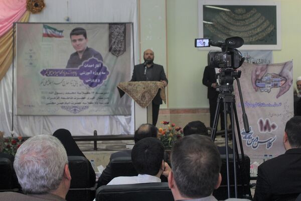 آیین کلنگ زنی احداث سه واحد آموزشی در قم