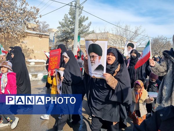 حماسه‌آفرینی دیگر از مردم منطقه رضویه در راهپیمایی 22بهمن