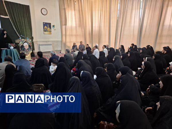 جلسه انجمن اولیا و مربیان در دبستان هیات امنایی قرآنی مبین شهرستان شیروان