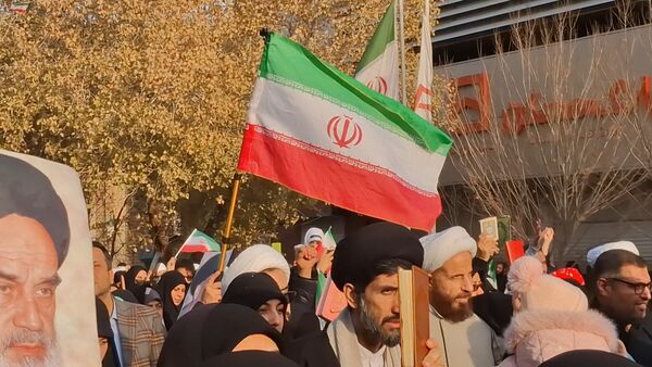 جلوه‌های باشکوه حضور مردم قم در راهپیمایی ۲۲ دی