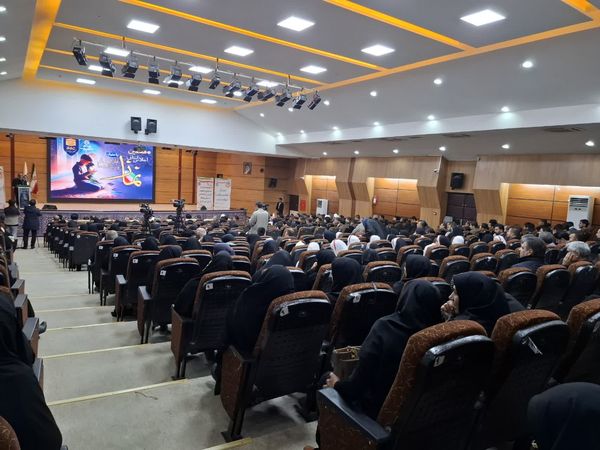 هفتمین اجلاسیه استانی نماز در یاسوج