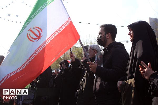 تشییع پیکر شهیدان لاریجانی، سلیمانی و شهدای ناو دنا