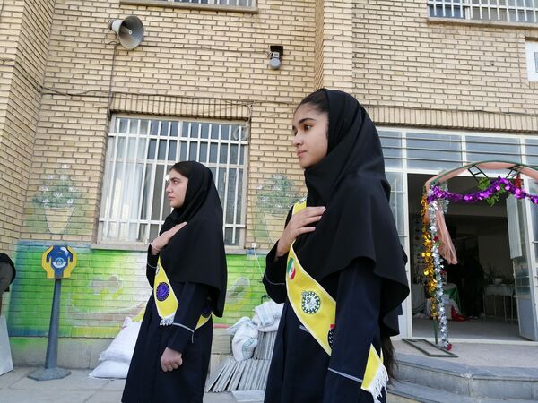 زنگ مهر، آغاز بهار تعلیم و تربیت در دبیرستان شهید هاشمی نژاد نیشابور