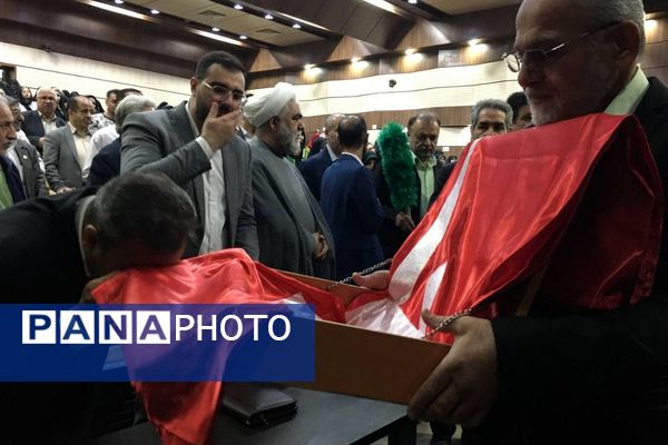 تقدیر از خادمیاران، خیرین، پرستاران، خانواده شهدا و فعالین حوزه رسانه ستاد بازسازی عتبات عالیات شهرستان قدس 