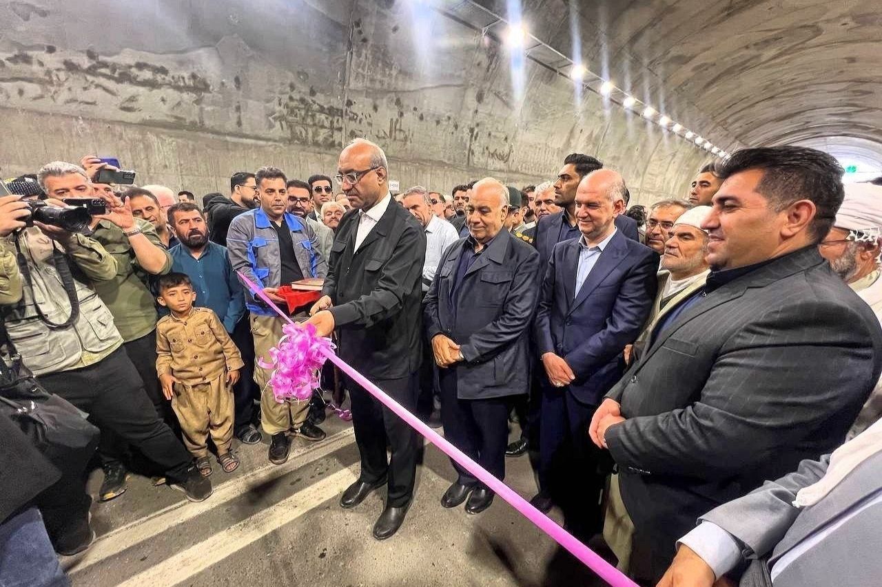 افتتاح طولانی‌ترین تونل جاده‌ای کرمانشاه 