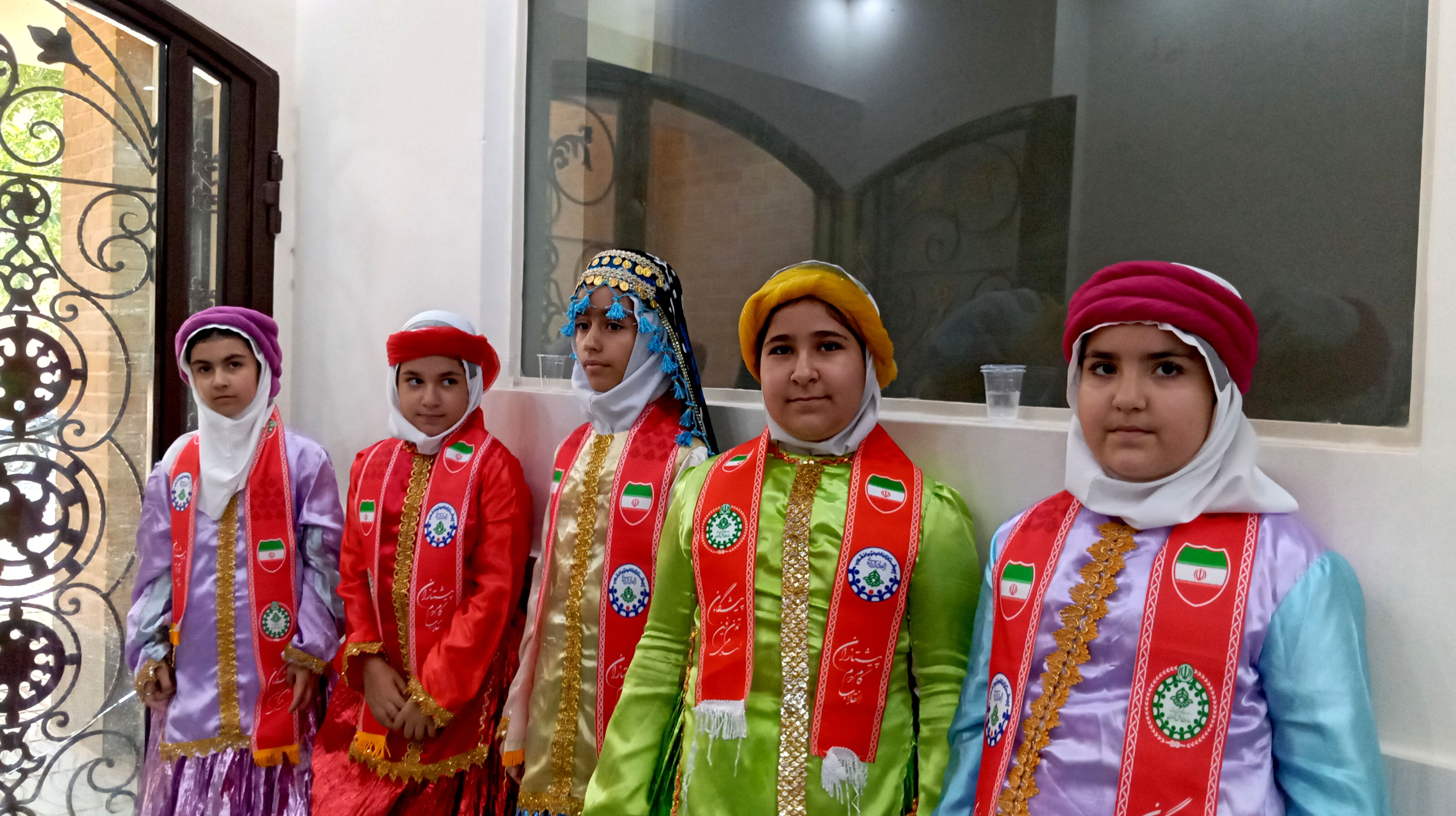تجلیل از بازنشستگان فرهنگی در بروجرد