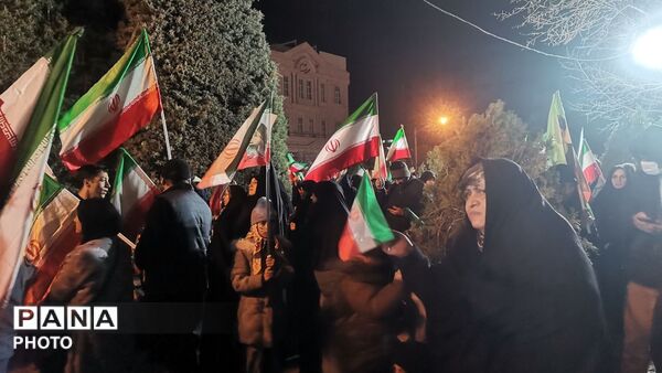 پانزدهمین شب مقاومت مردمی در خیابان‌های مشهد مقدس