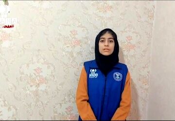  نواخته شدن گلبانگ انقلاب در دبیرستان شاهد دخترانه