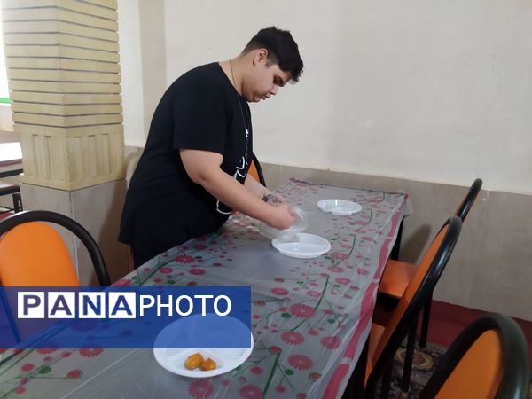 افطار دوستانه دبیرستان ملاصدرا؛ لحظاتی به یادماندنی برای دانش‌آموزان