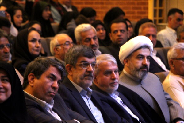 آیین رونمایی و تحویل لوح ثبت یزد به عنوان شهر جهانی زیور آلات سنتی