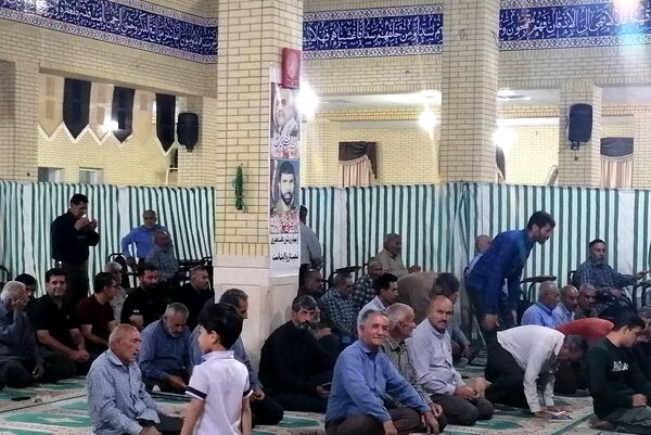 مراسم قرائت دعای کمیل در شب شهادت امام پنجم شیعیان در شهر بانش