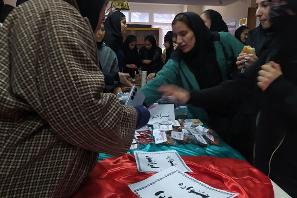 جشن ایران‌مون در دبیرستان شهیدان اسماعیلی منش رباط‌کریم