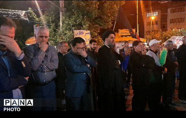 طنین یا حسین در دومین شب محرم از تجمعات مردمی