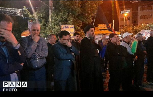 طنین یا حسین در دومین شب محرم از تجمعات مردمی