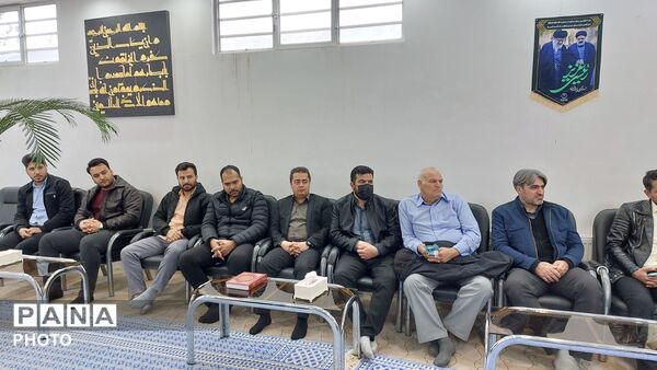 دیدار مسئولان امور تربیتی آموزش و پرورش شیروان با امام جمعه تربیتی 