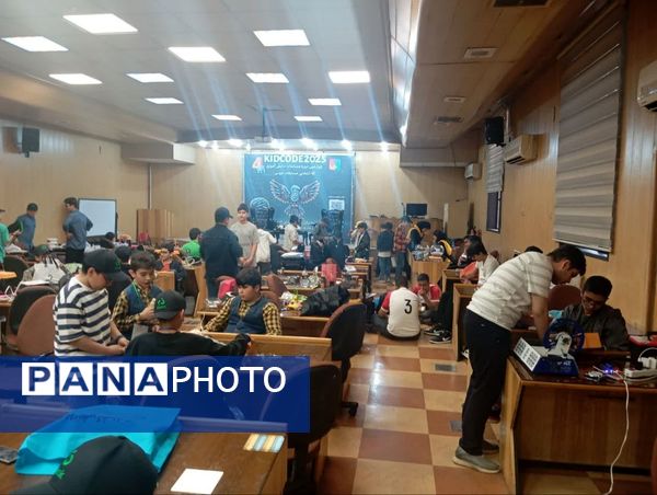 درخشش هنرستان آزادی فلسطین در چهارمین دوره مسابقات کشوری کید‌کد