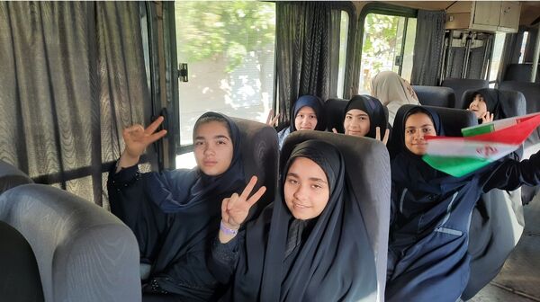 راهپیمایی ۱۳آبان روز ملی استکبار ستیزی و روز دانش آموز 