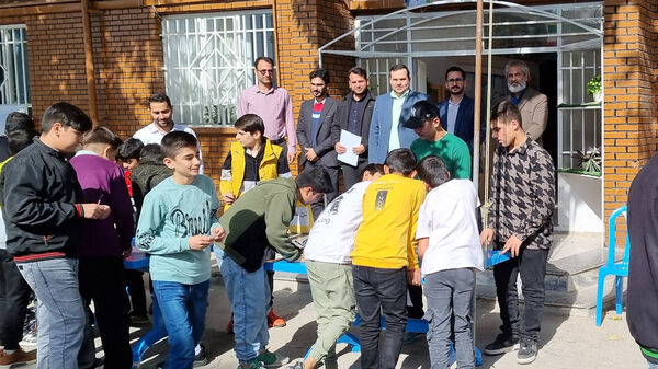 انتخابات شورای دانش‌آموزی در دبیرستان پژوهش آشخانه 